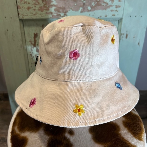 MODE Accessories - MODE white multi color embroidered floral bucket hat